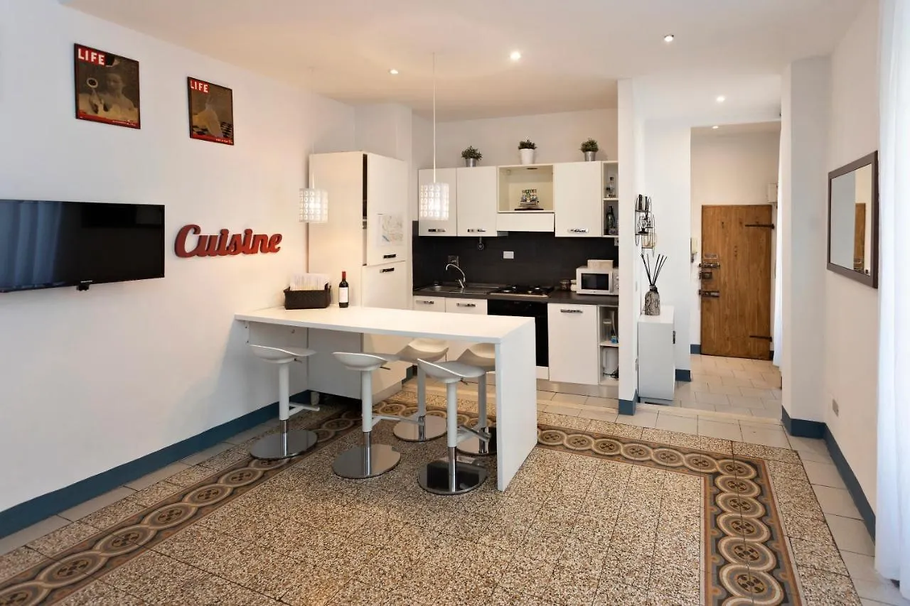 Locanda Dei Poeti Rooms & Apartments Florence 3*,  Italy