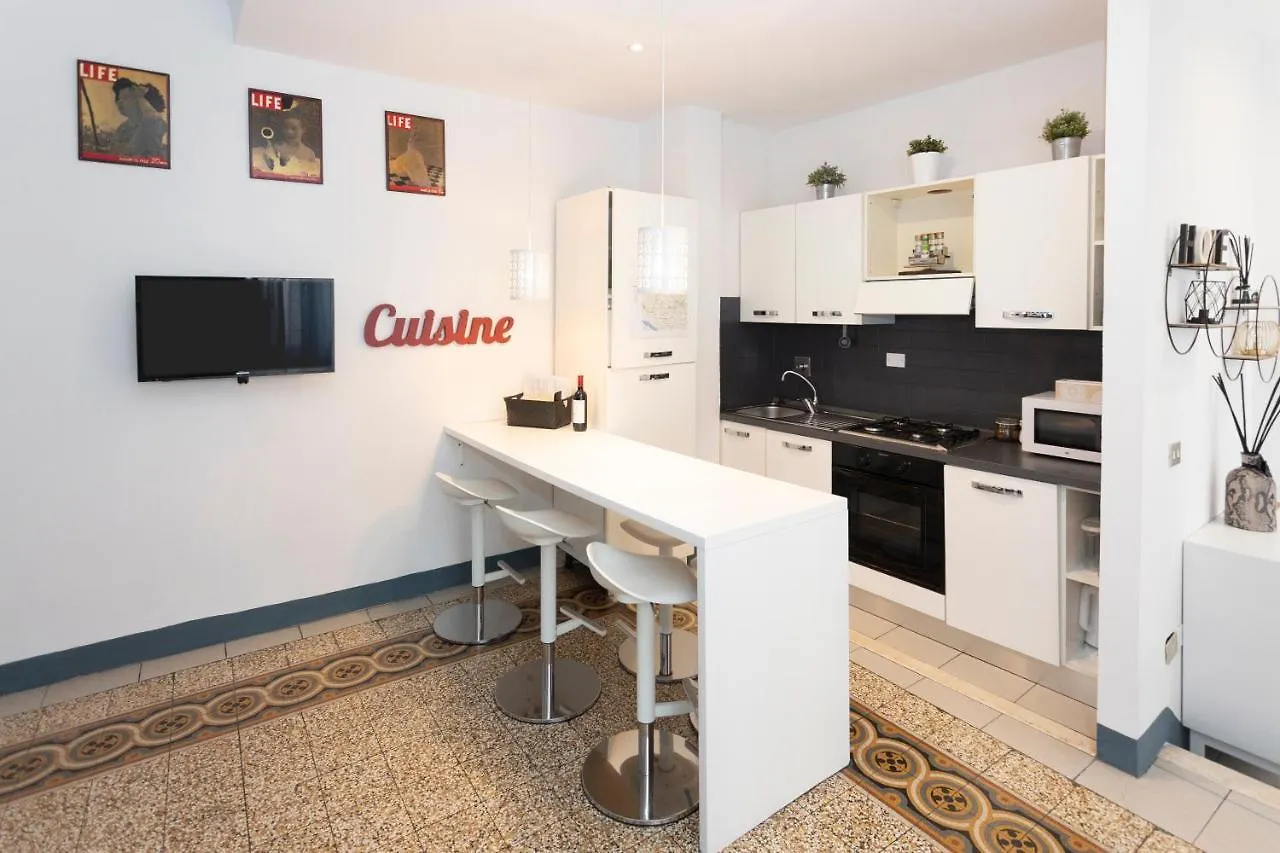 Locanda Dei Poeti Rooms & Apartments Florence Italy