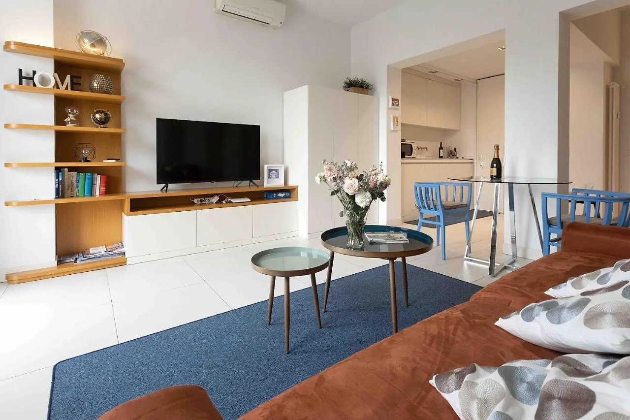 Locanda Dei Poeti Rooms & Apartments Florence Italy