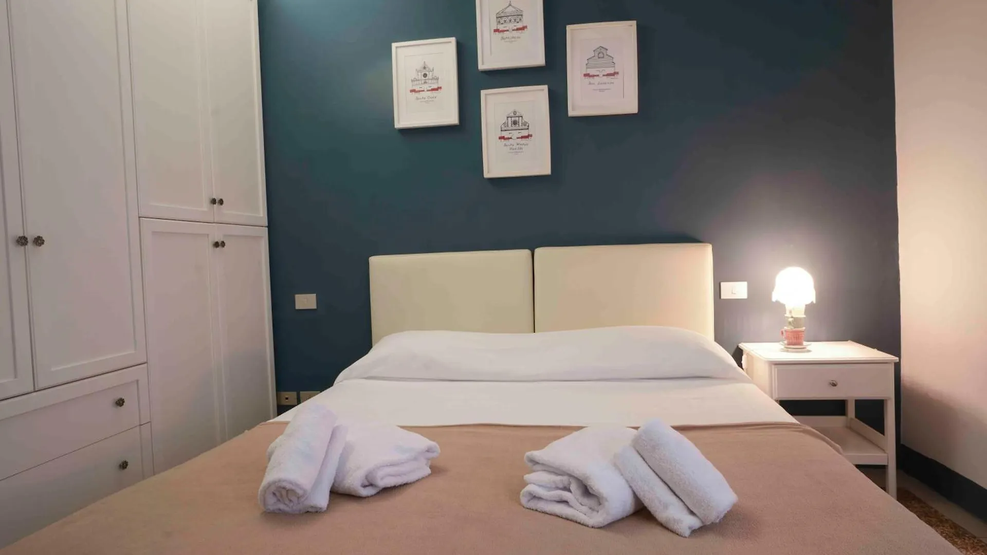 Locanda Dei Poeti Rooms & Apartments Florence 3*,  Italy