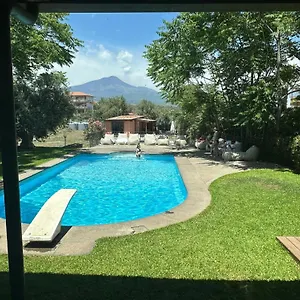 Ottomood And Bed & Breakfast Tremestieri Etneo