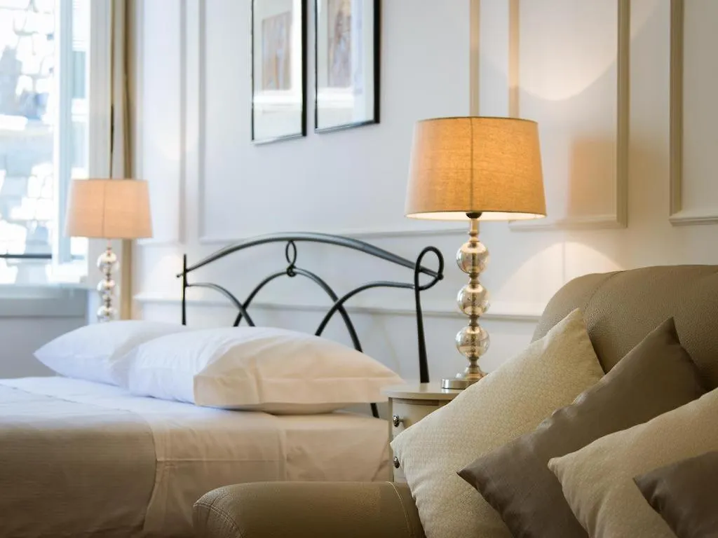 Locanda dei Poeti Rooms&Apartments Firenze 3*,
